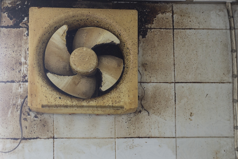 How to Clean Kitchen Extractor Fan