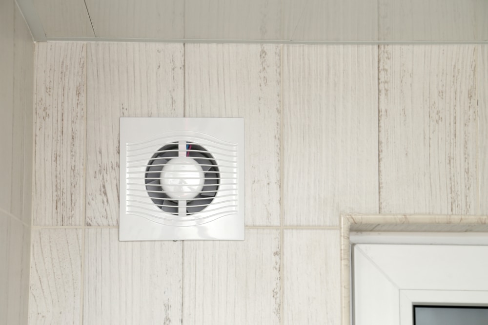 How effective is a bathroom extractor fan?